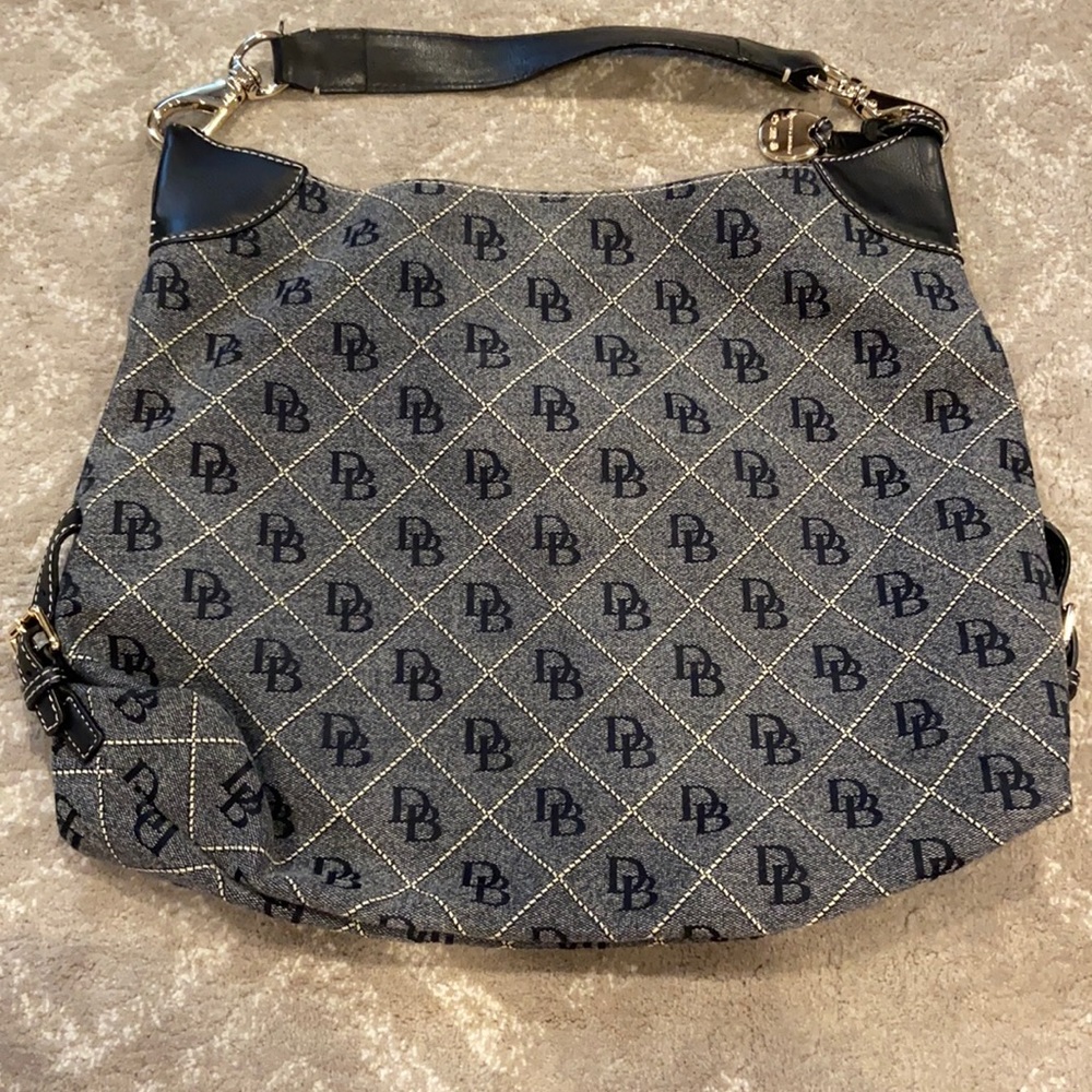 Dooney & Bourke shoulder bag
